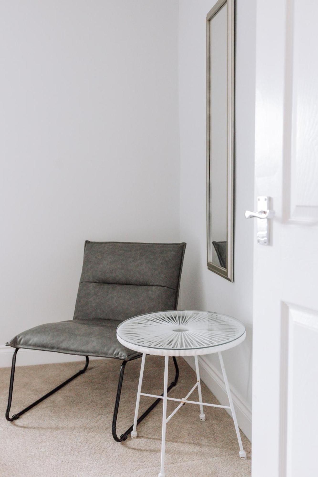 New Thirsk Stays - Herriot'S Hideaway Экстерьер фото